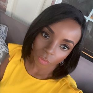 Meet your Posher, Layla